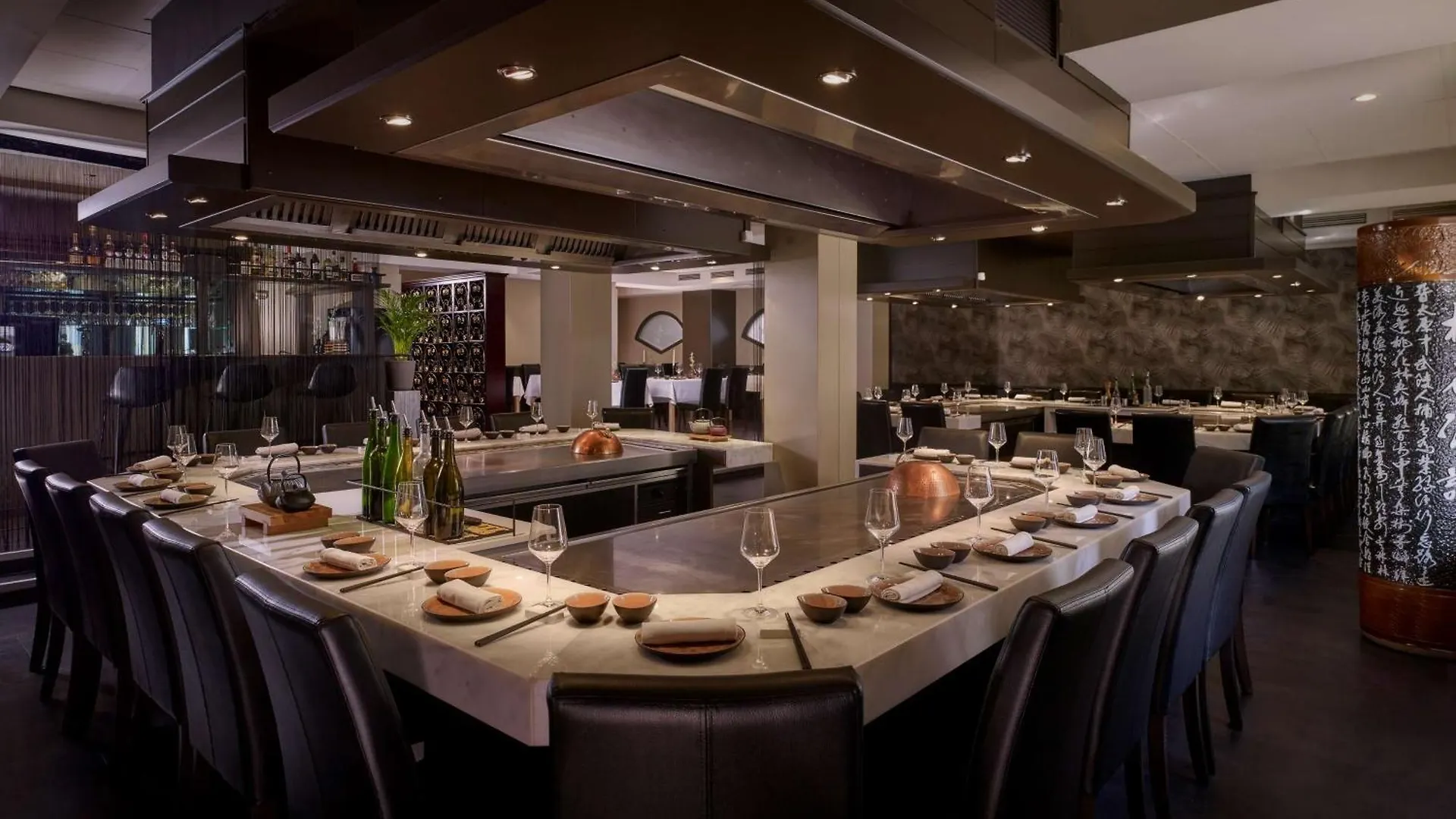 Hotel Park Plaza Eindhoven 4*,
