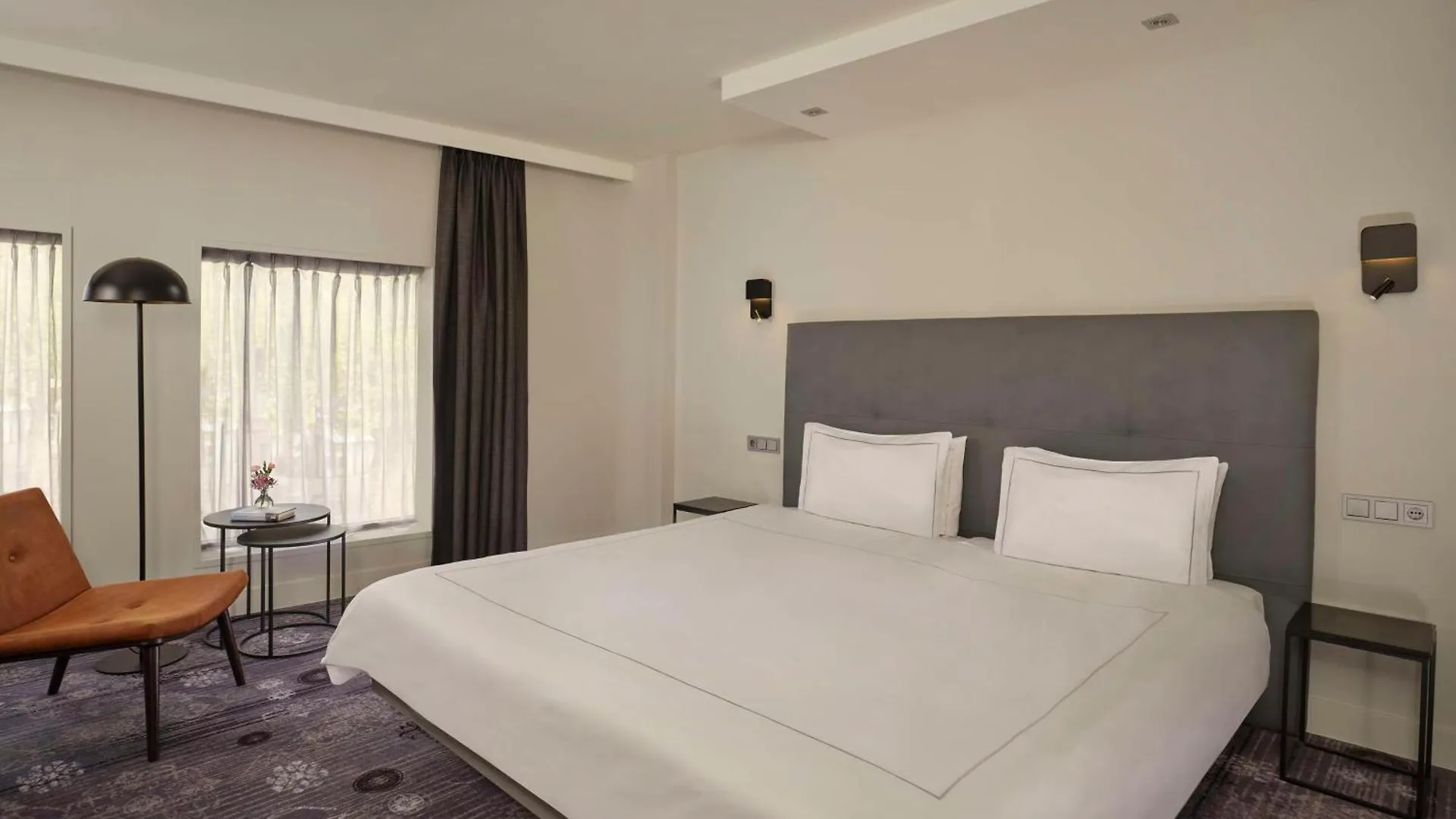 Hotel Park Plaza Eindhoven 4*,  Niederlande